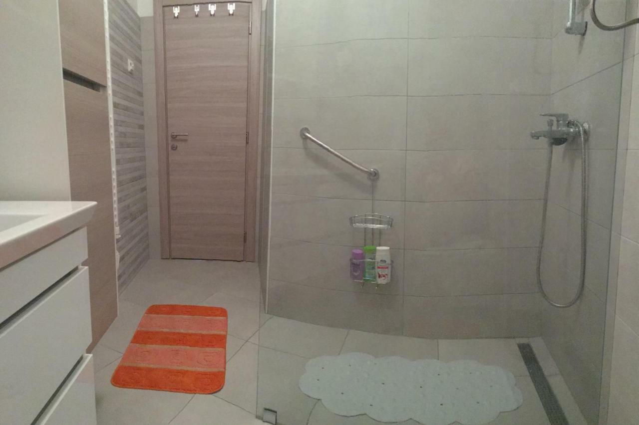 Holly Apartman Umago Exterior foto